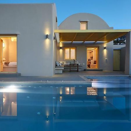 North Santorini A Luxury Spa Hotel Pírgosz Kültér fotó