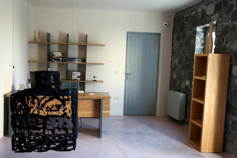 North Santorini A Luxury Spa Hotel Pírgosz Kültér fotó