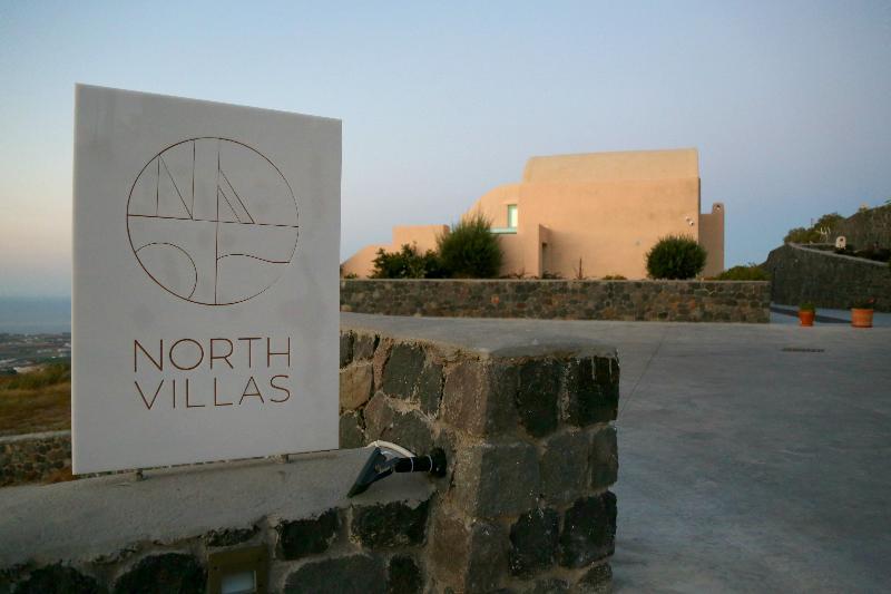 North Santorini A Luxury Spa Hotel Pírgosz Kültér fotó