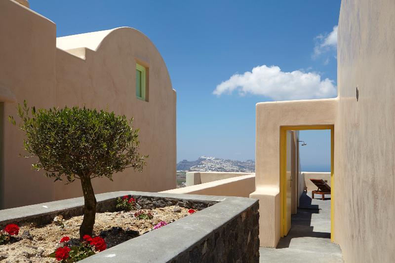 North Santorini A Luxury Spa Hotel Pírgosz Kültér fotó