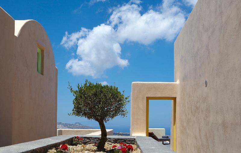 North Santorini A Luxury Spa Hotel Pírgosz Kültér fotó