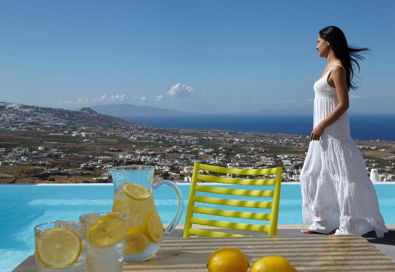 North Santorini A Luxury Spa Hotel Pírgosz Kültér fotó