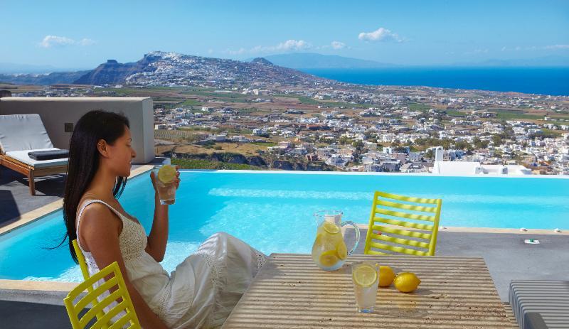 North Santorini A Luxury Spa Hotel Pírgosz Kültér fotó