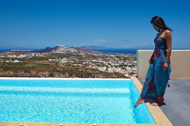 North Santorini A Luxury Spa Hotel Pírgosz Kültér fotó
