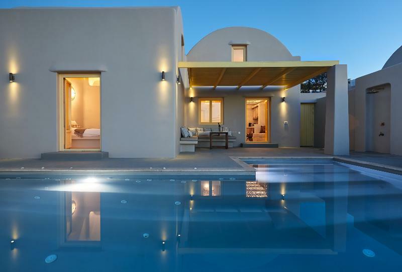 North Santorini A Luxury Spa Hotel Pírgosz Kültér fotó