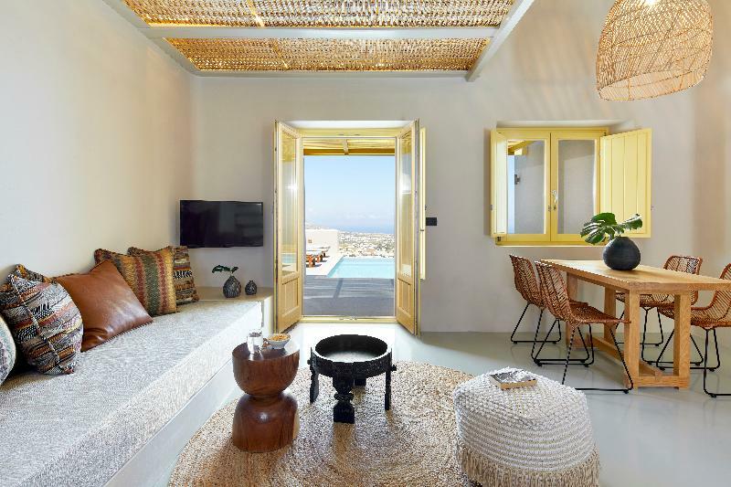 North Santorini A Luxury Spa Hotel Pírgosz Kültér fotó