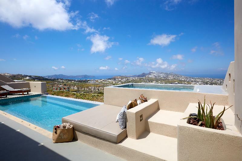 North Santorini A Luxury Spa Hotel Pírgosz Kültér fotó