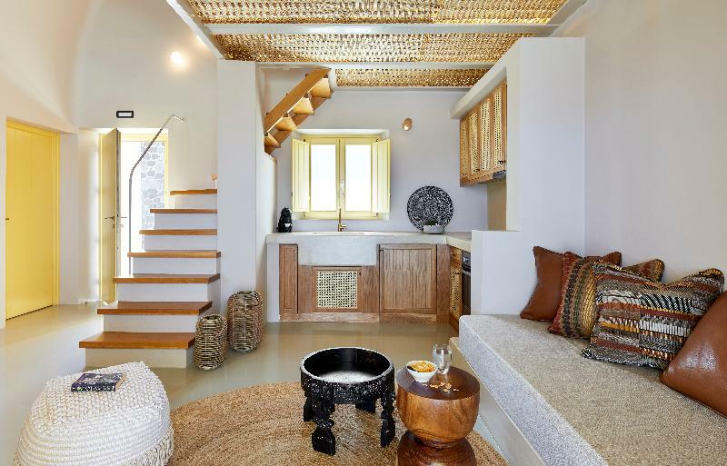 North Santorini A Luxury Spa Hotel Pírgosz Kültér fotó